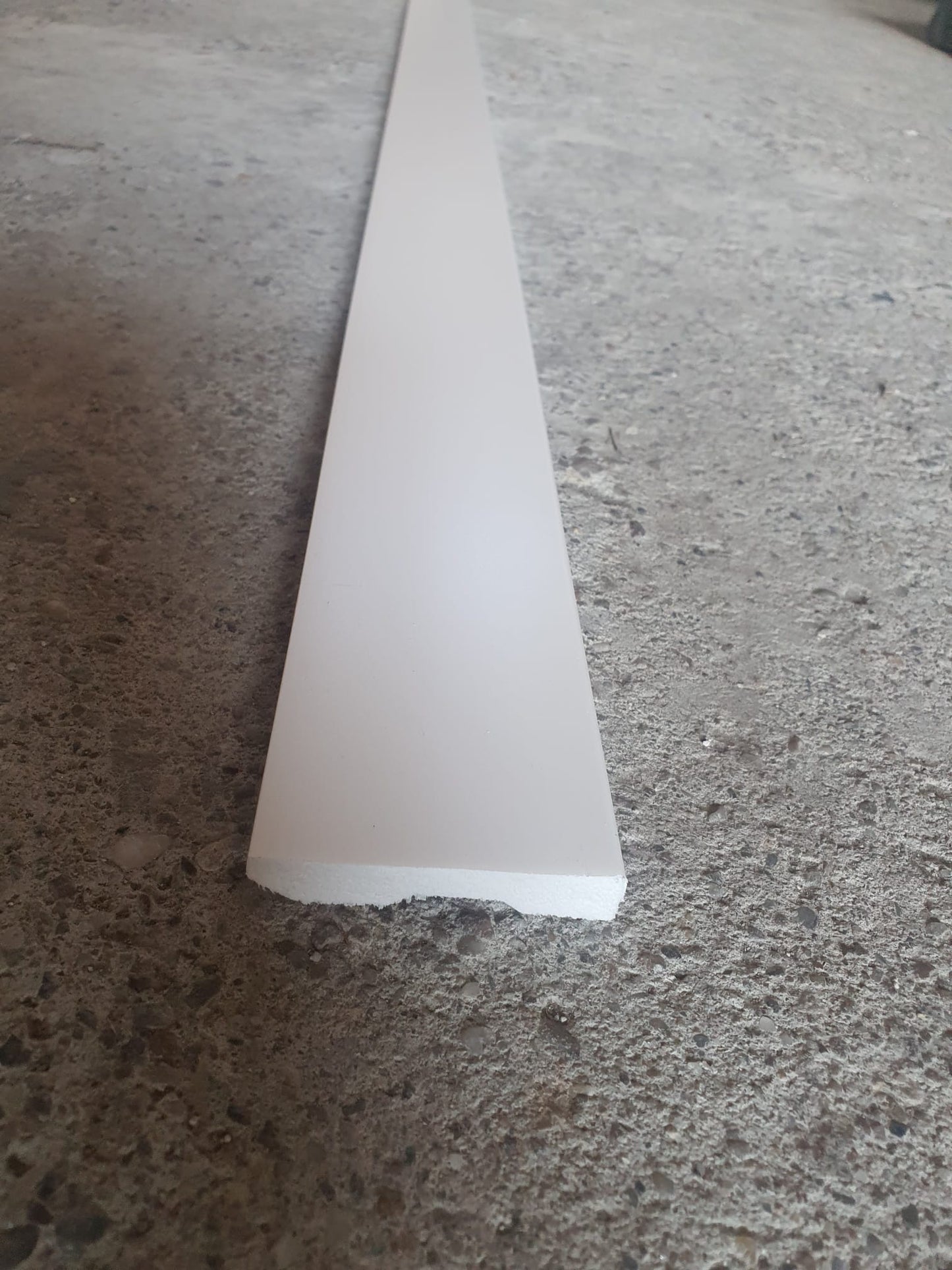 Plinta decorativa din Polimer Dur, 240 x 7 x 1,4 cm D 307